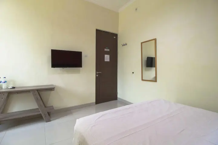Сурабая: RedDoorz near Masjid Agung Surabaya