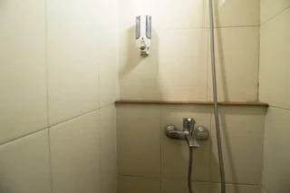 Сурабая: RedDoorz near Masjid Agung Surabaya
