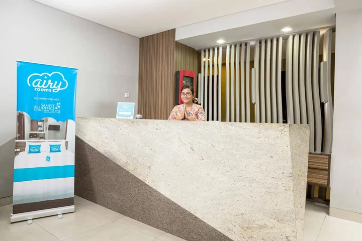 Джакарта: Airy Blok M Sampit