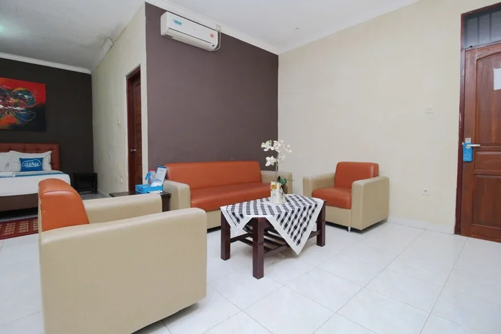 Депок: Airy Eco Sleman Selokan Mataram 96 Yogyakarta