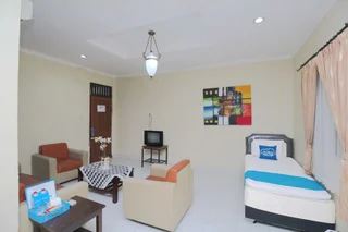 Депок: Airy Eco Sleman Selokan Mataram 96 Yogyakarta