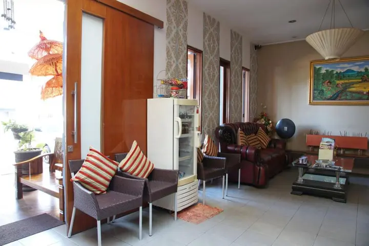 Сурабая: RedDoorz Near Ciputra World