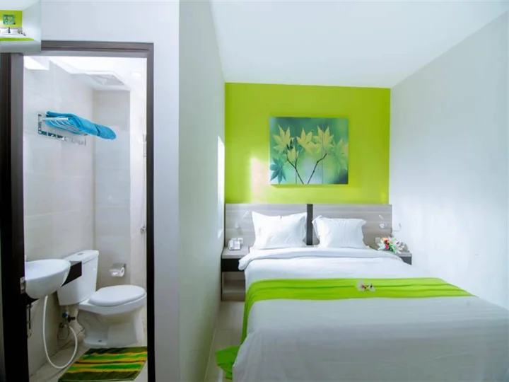 Сукабуми: Fresh Hotel