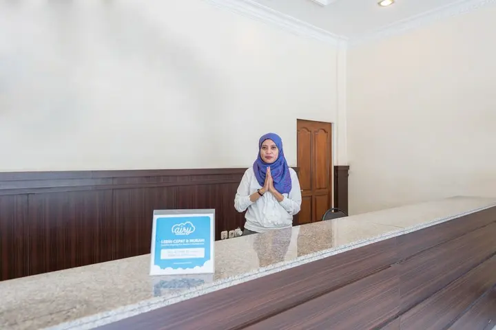 Палу: Airy Siranindi Sis Al Jufri 17 Palu