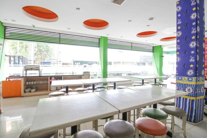 Маланг: Airy Alun Alun Malang Zainul Arifin 55