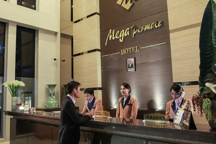 Падангсидемпуан: Mega Permata Hotel