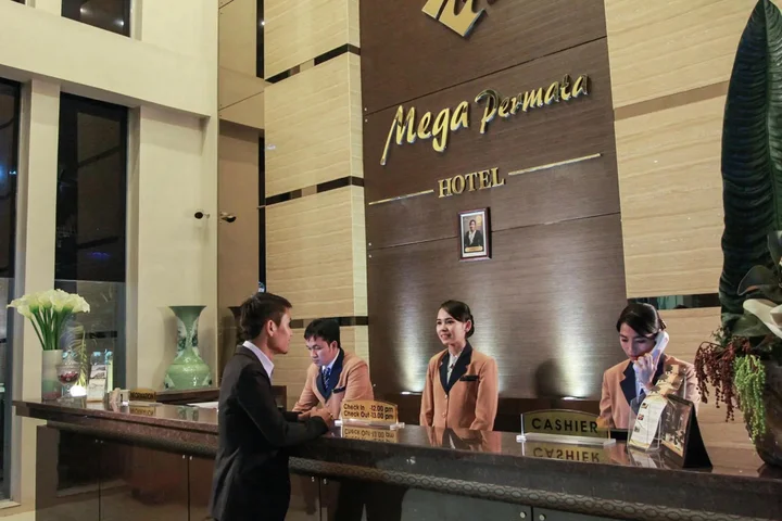 Падангсидемпуан: Mega Permata Hotel