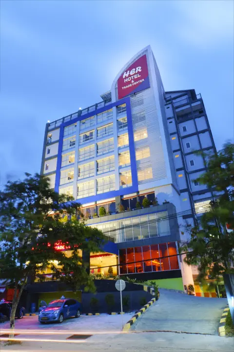 Баликпапан: Her Hotel and Trade Center Balikpapan