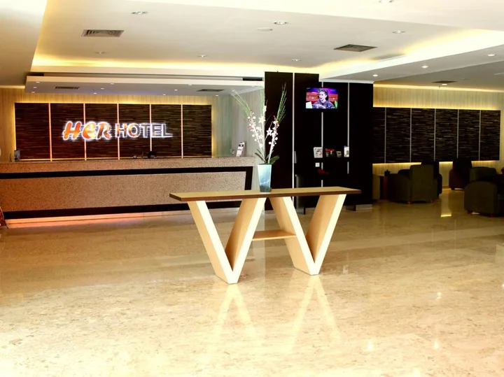 Баликпапан: Her Hotel and Trade Center Balikpapan