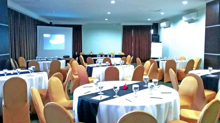 Баликпапан: Her Hotel and Trade Center Balikpapan