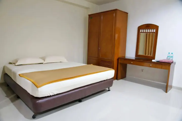 Сурабая: RedDoorz @ Panglima Sudirman