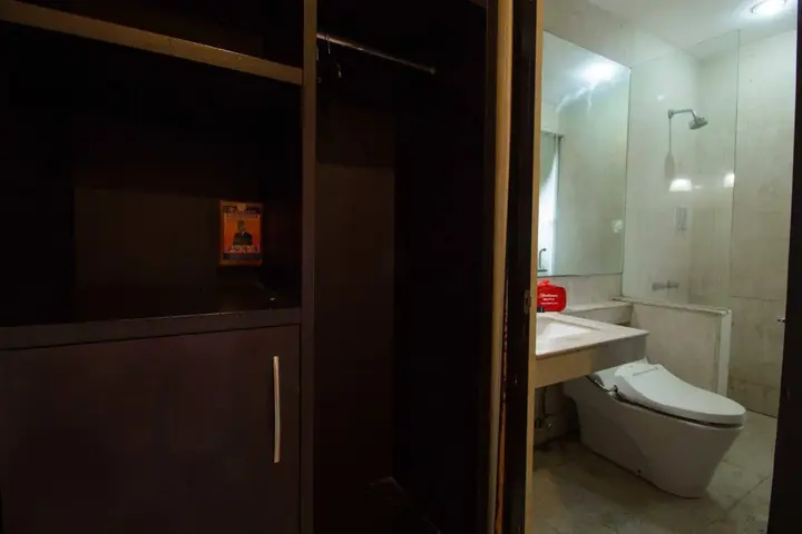 Сурабая: RedDoorz near Rungkut Industry
