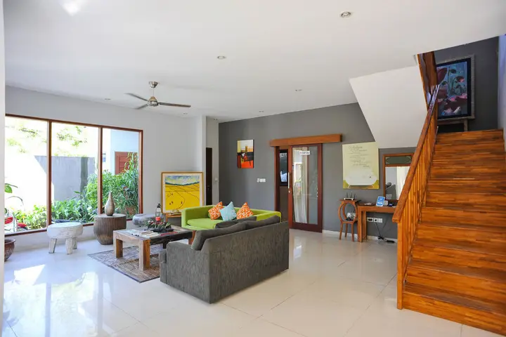 Табанан: Airy Seminyak Kerobokan Tangkuban Perahu Gang Tunjung Dua 9 Bali