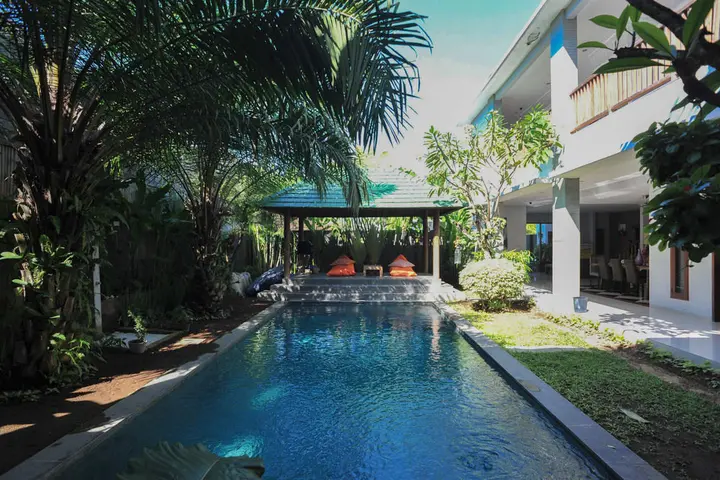 Табанан: Airy Seminyak Kerobokan Tangkuban Perahu Gang Tunjung Dua 9 Bali
