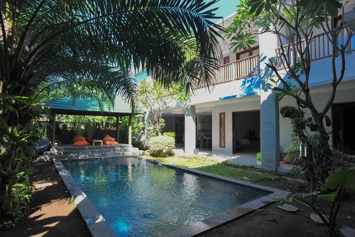 Табанан: Airy Seminyak Kerobokan Tangkuban Perahu Gang Tunjung Dua 9 Bali