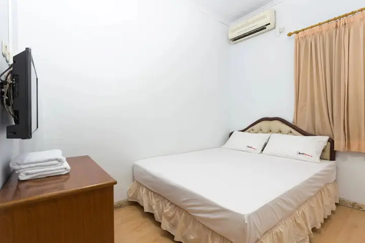 Джакарта: RedDoorz Karet Genteng Ijo