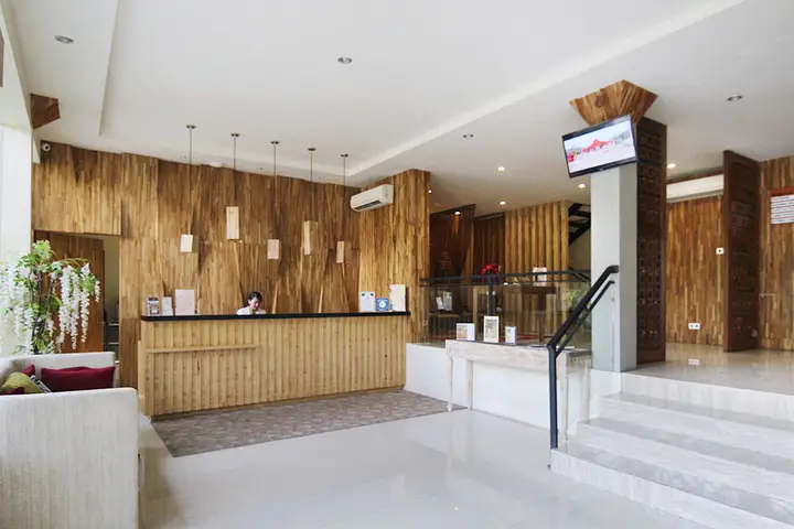 艾里巴厘岛水明漾克罗波坎乌玛拉斯克雷钦 8 号高级酒店(Airy Premier Seminyak Kerobokan Umalas Klecung 8 Bali) — фото 1