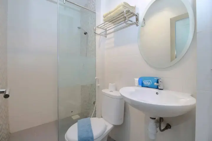 Батам: Airy Anugrah Fisabilillah Batam