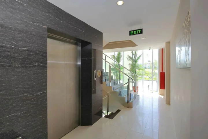 Батам: Airy Anugrah Fisabilillah Batam