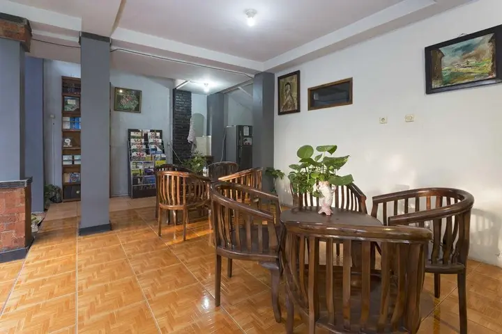 Депок: RedDoorz @ Tanah Baru Depok