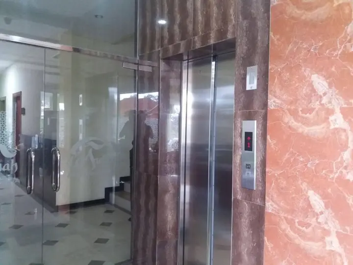 Суракарта: D'Madinah Residence Syariah Hotel Solo