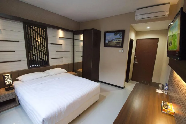 Суракарта: D'Madinah Residence Syariah Hotel Solo