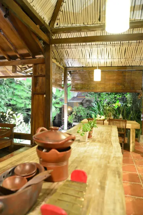 Пакем: The Riverside Javanese Cottages
