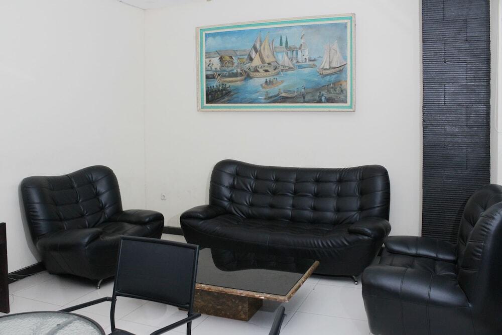 Сурабая: Airy Gubeng Kertajaya Delapan 15 Surabaya