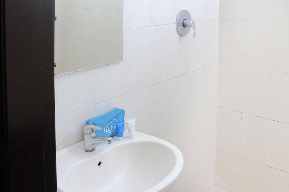 Сурабая: Airy Gubeng Kertajaya Delapan 15 Surabaya