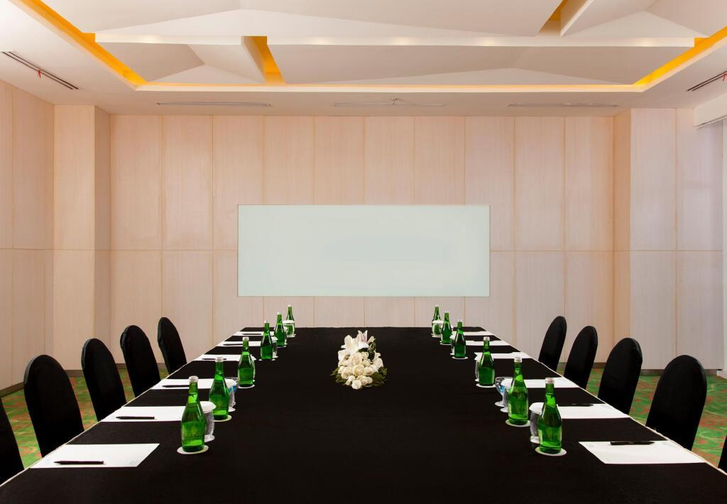 Сурабая: Fairfield by Marriott Surabaya