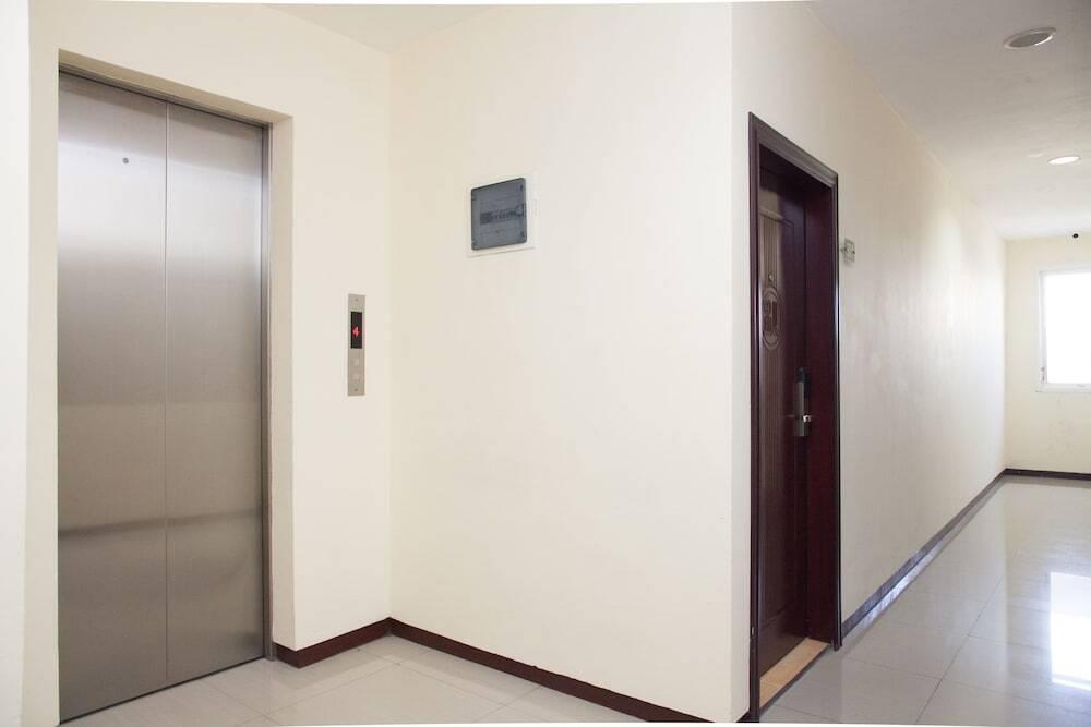 Сурабая: RedDoorz near Kawasan Industri SIER