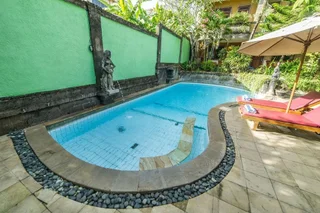 Беноа: Airy Nusa Dua 1 Kuta Selatan Bali