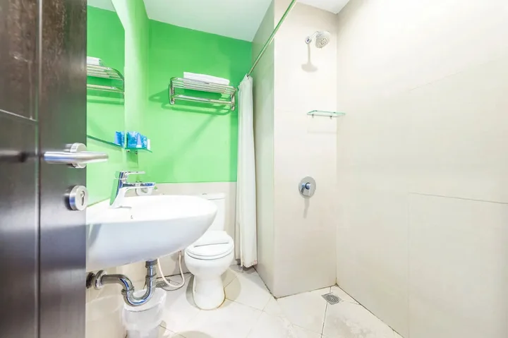 Сурабая: Airy Gubeng Pojok 3 Grand City Surabaya