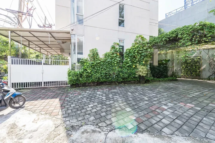 Сурабая: Airy Gubeng Pojok 3 Grand City Surabaya
