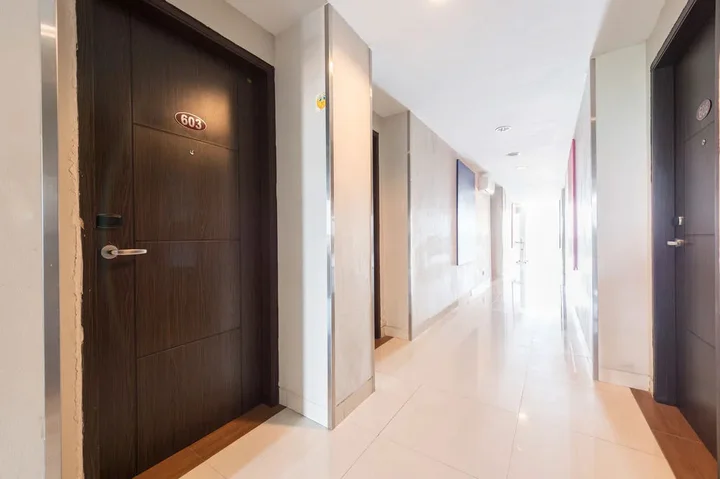 Сурабая: Airy Gubeng Pojok 3 Grand City Surabaya