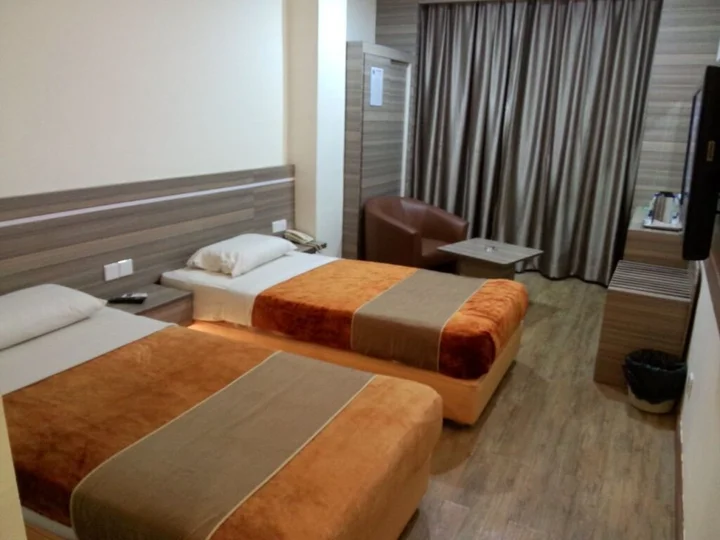Батам: Holiday Hotel
