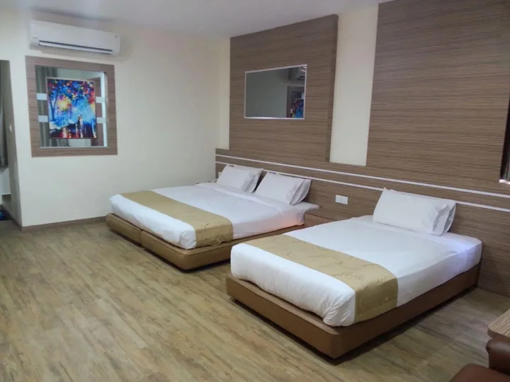 Батам: Holiday Hotel