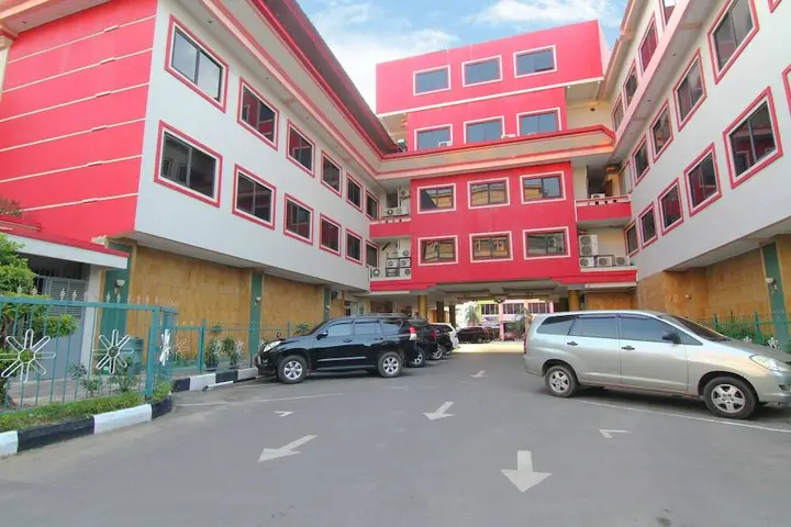 Батам: Seruni Internasional