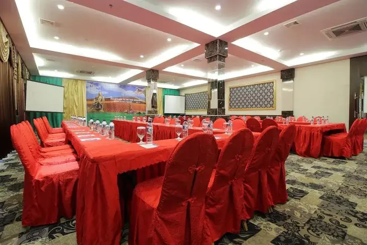 Батам: Airy Penuin Center Batam