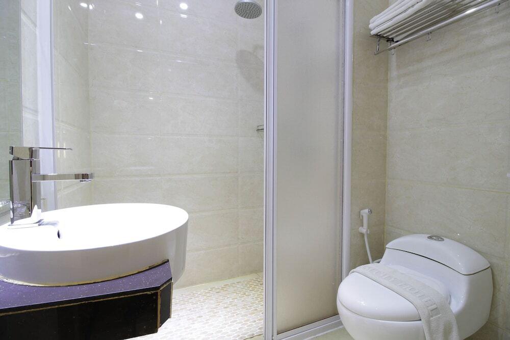 Батам: Airy Penuin Center Batam