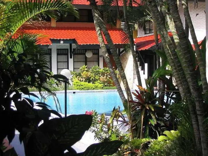 Кута: Adika Sari Bungalows