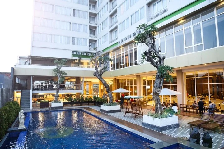 Семаранг: Gets Premiere Semarang