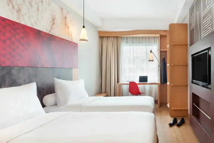 Джокьякарта: ibis Yogyakarta Adi Sucipto