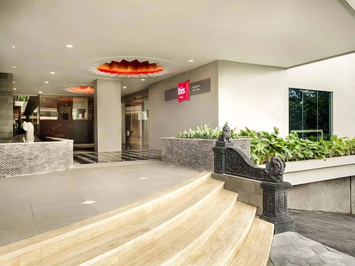 Джокьякарта: ibis Yogyakarta Adi Sucipto