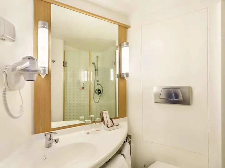 Джокьякарта: ibis Yogyakarta Adi Sucipto