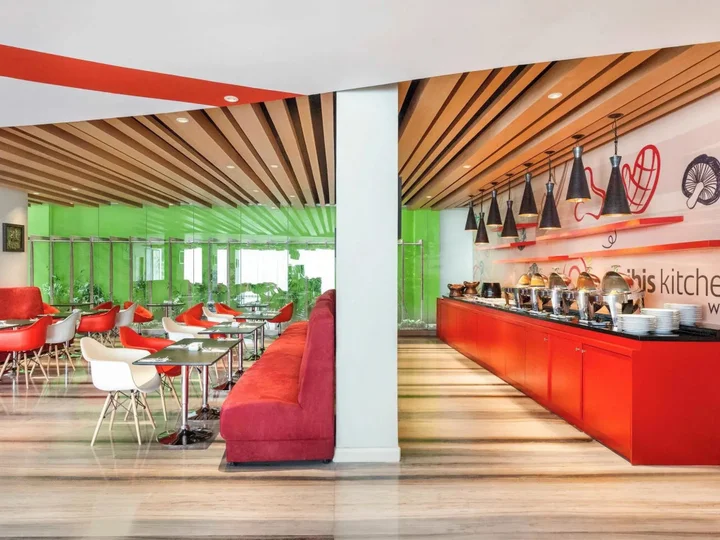 Джокьякарта: ibis Yogyakarta Adi Sucipto