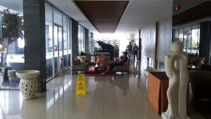 Паромпонг: Moscato Hotel