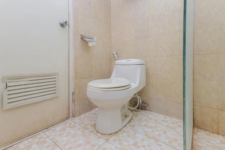 Сурабая: RedDoorz near Gubeng Station