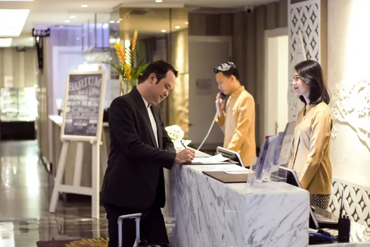 Депок: Platinum Adisucipto Hotel & Conference