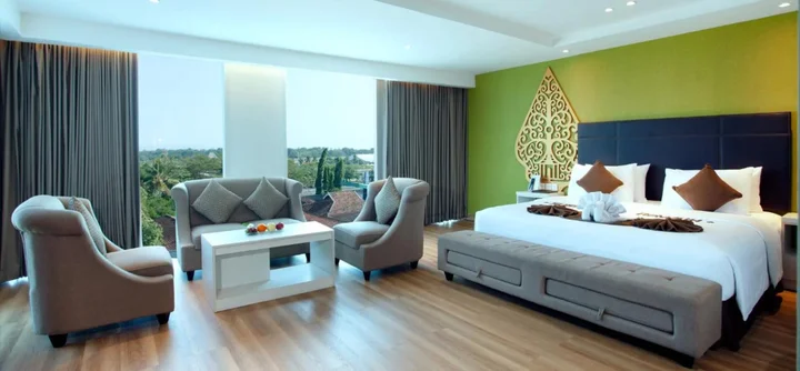 Депок: Platinum Adisucipto Hotel & Conference